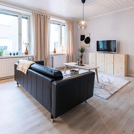 Cozy & Homelike Downtown Apartman